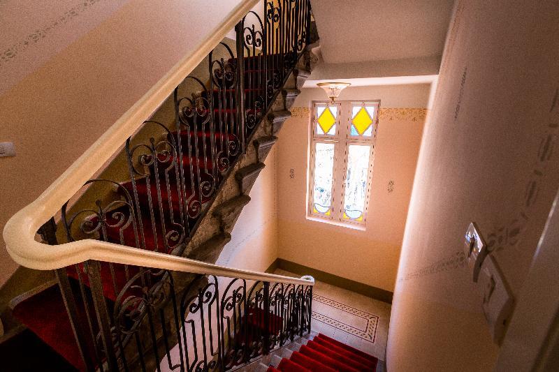 Апартаменти House Of Palm - One Of A Kind Тель-Авів Екстер'єр фото